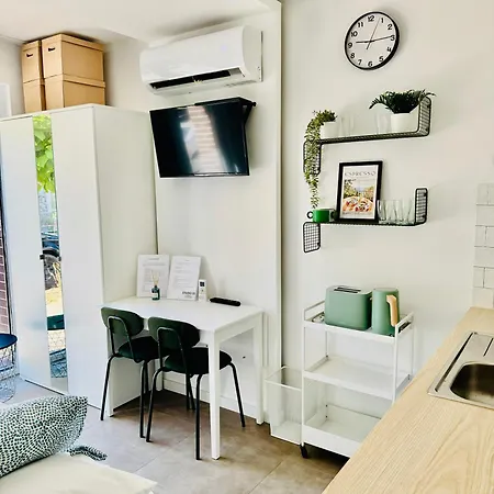 22 Apartment *
